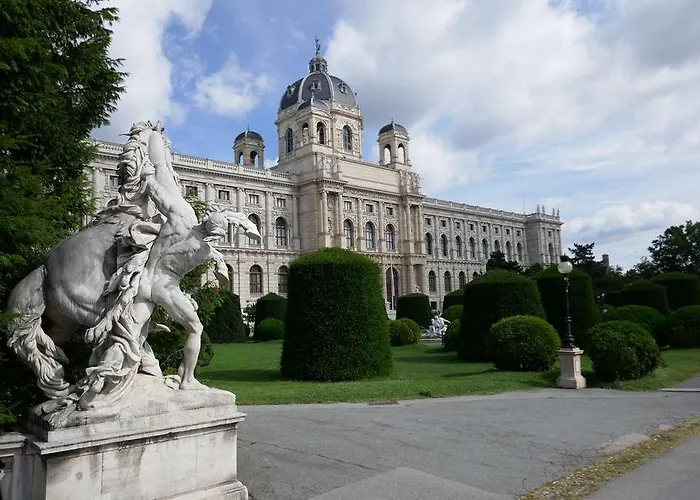 Roemischer Kaiser Hotel