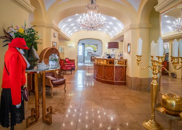 Roemischer Kaiser Hotel 4*